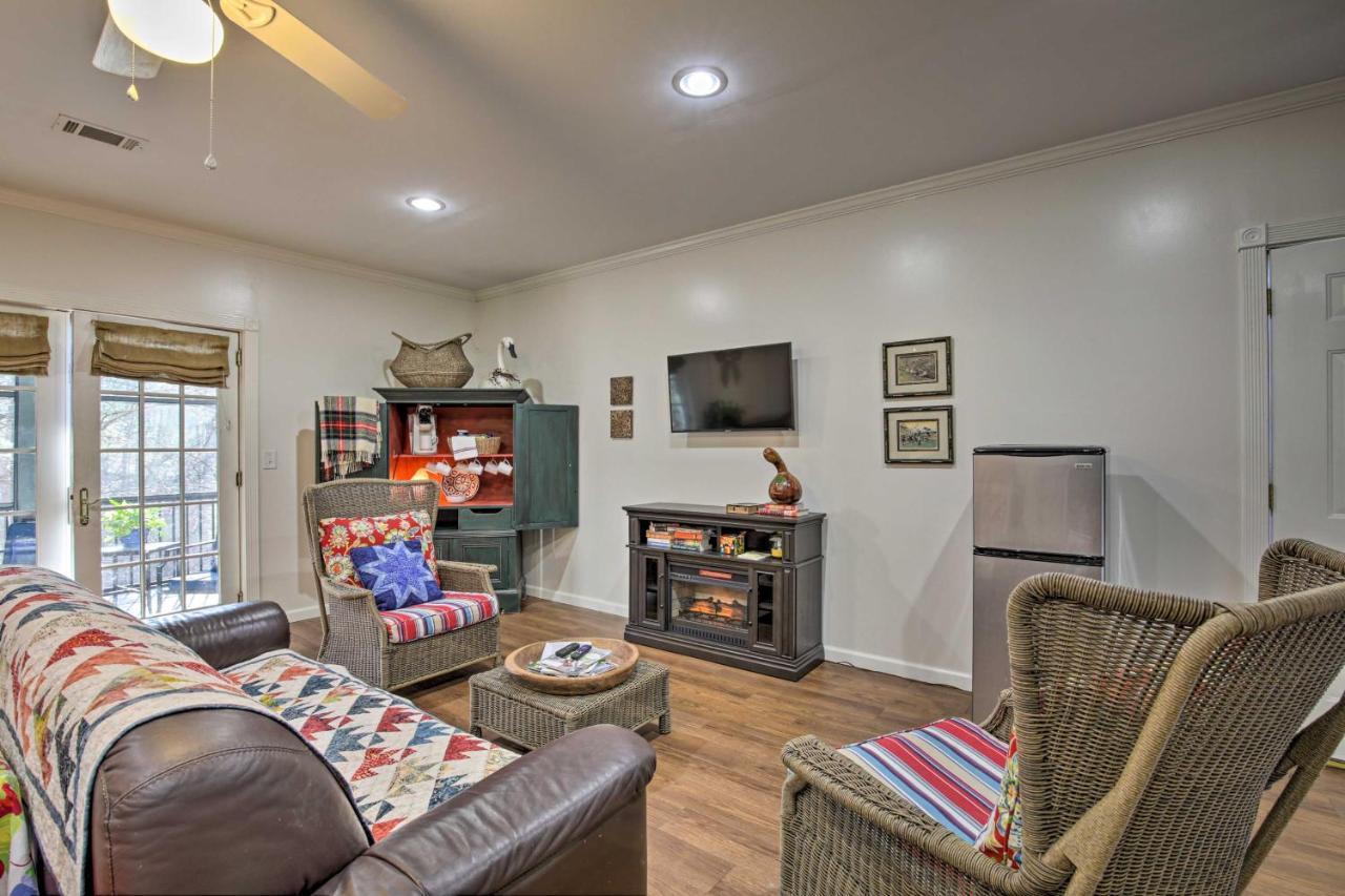 Cozy And Quiet Studio With Porch, Near Scenic Railway! 블루리지 외부 사진